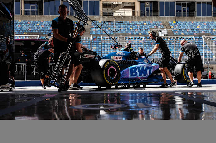 BWT_Alpine_F1_Team_©_James_Moy_Ltd (2)